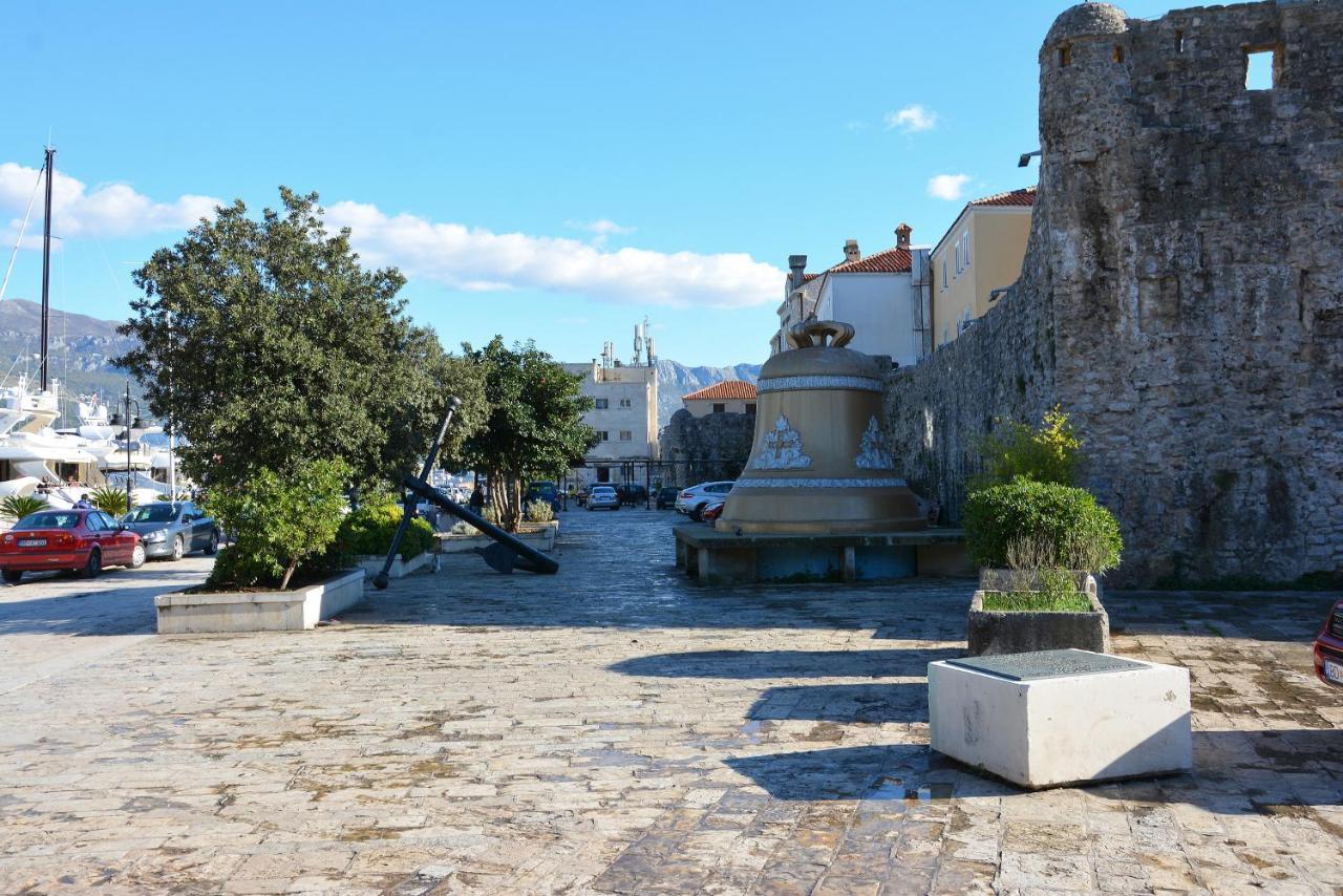 Montenegro Backpackers Home Будва Экстерьер фото