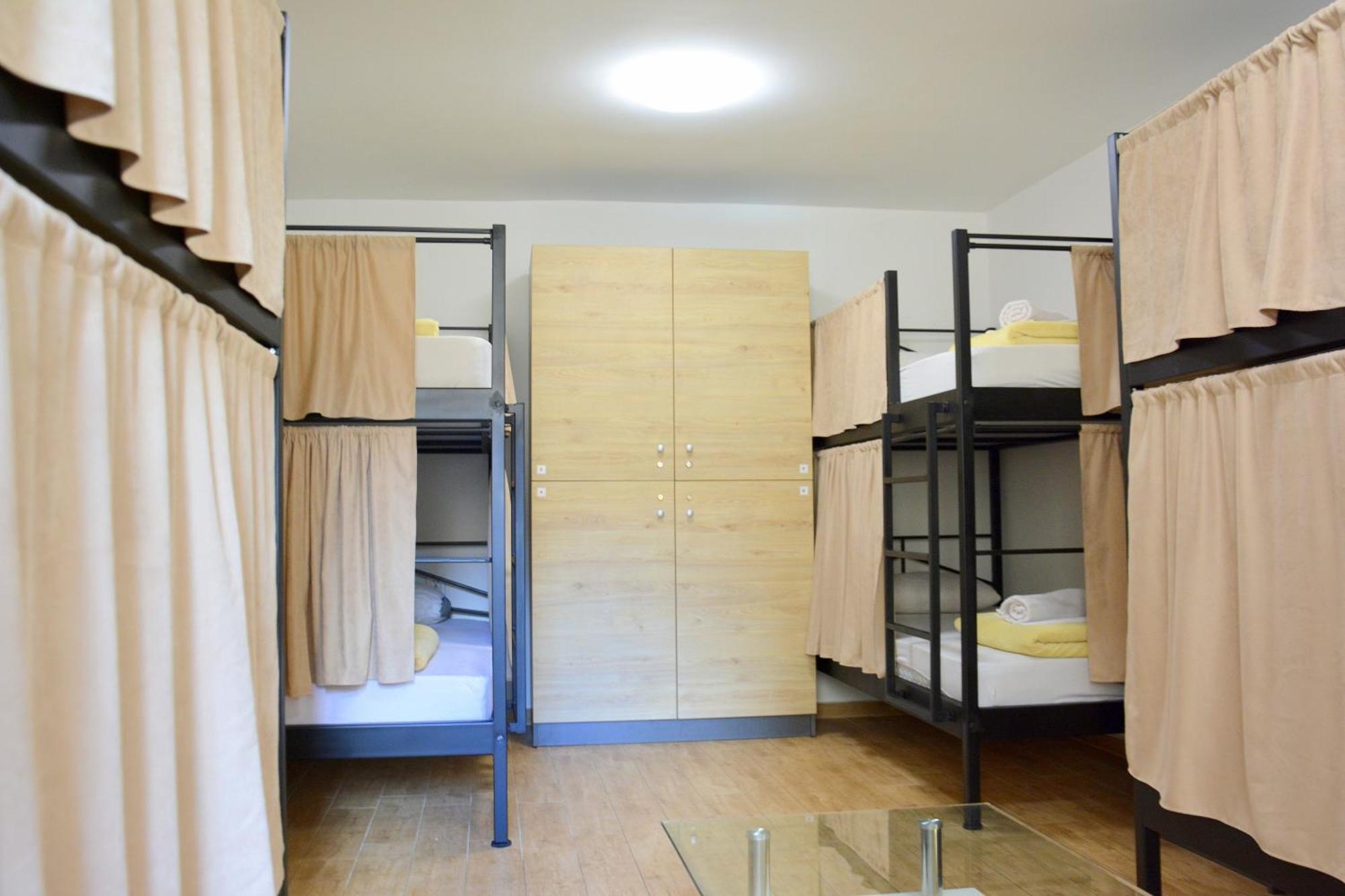 Montenegro Backpackers Home Будва Экстерьер фото
